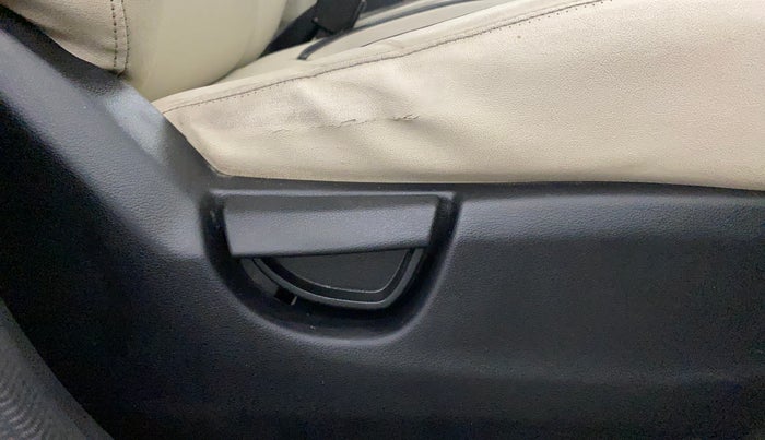 2019 Hyundai NEW SANTRO SPORTZ CNG, CNG, Manual, 70,949 km, Driver Side Adjustment Panel