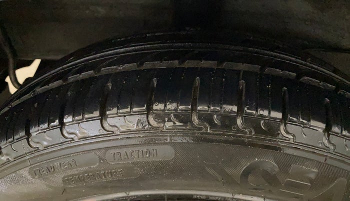 2019 Hyundai NEW SANTRO SPORTZ CNG, CNG, Manual, 70,949 km, Right Rear Tyre Tread