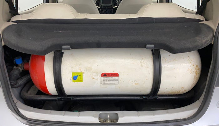 2019 Hyundai NEW SANTRO SPORTZ CNG, CNG, Manual, 70,949 km, Boot Inside