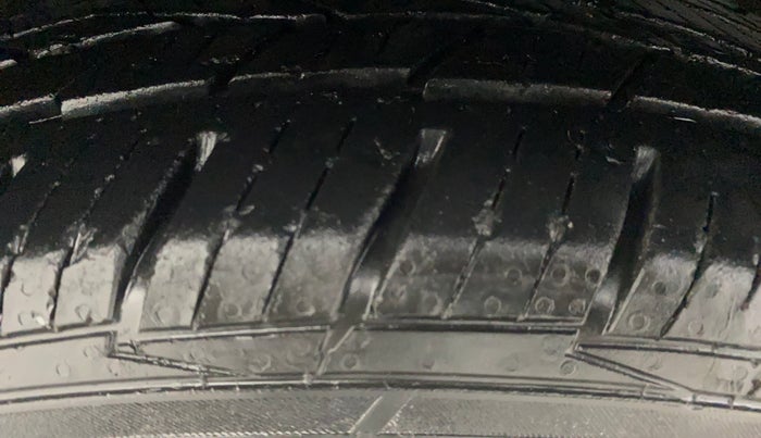 2019 Hyundai Creta SX AT 1.6 PETROL, Petrol, Automatic, 82,367 km, Right Rear Tyre Tread