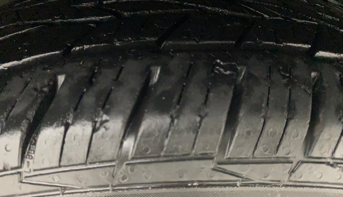 2019 Hyundai Creta SX AT 1.6 PETROL, Petrol, Automatic, 82,367 km, Left Rear Tyre Tread