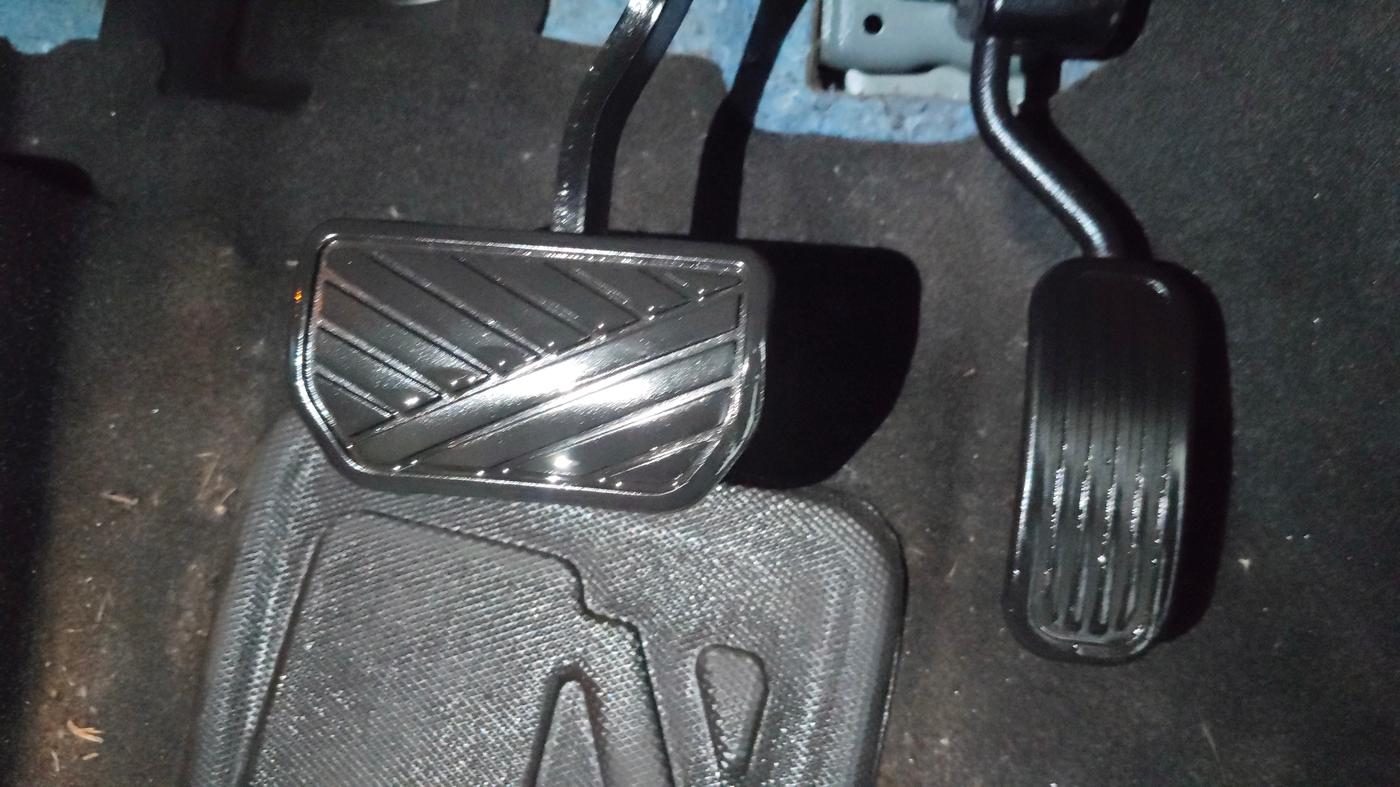 2022 Maruti Grand Vitara ALPHA PLUS HYBRID ECVT, Hybrid, Automatic, 64,406 km, Pedals
