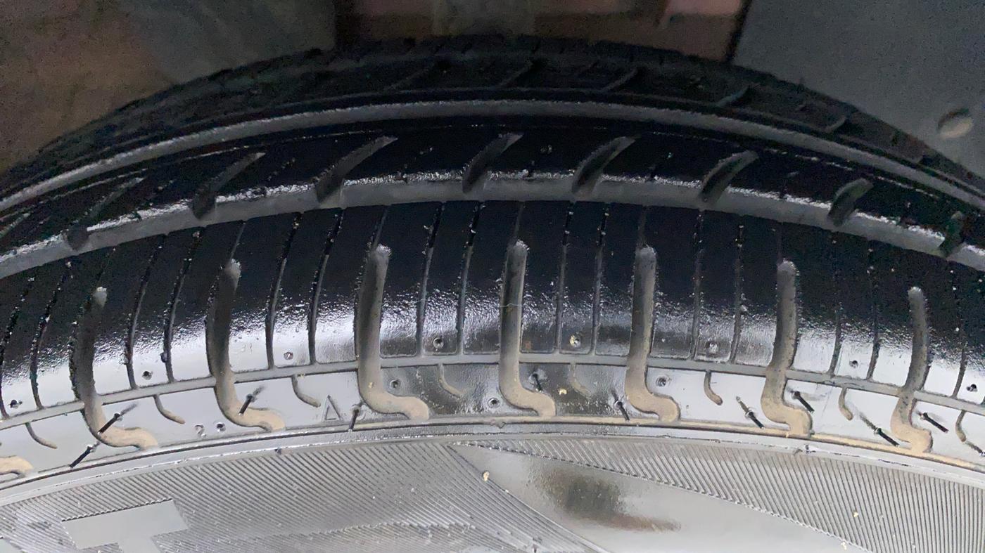 2017 Renault Kwid RXT, Petrol, Manual, 22,611 km, Right Front Tyre Tread