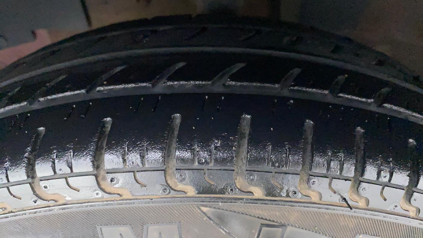 2017 Renault Kwid RXT, Petrol, Manual, 22,611 km, Left Front Tyre Tread