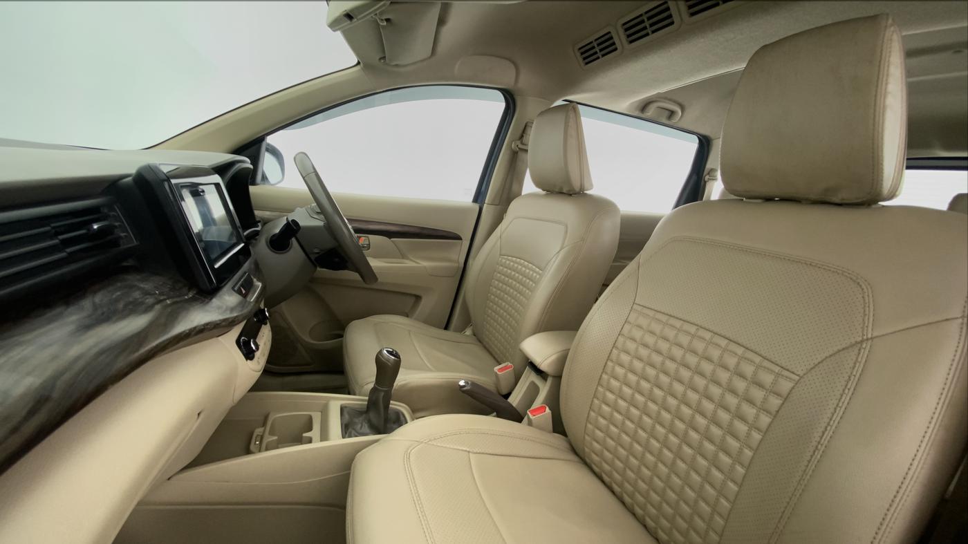 2018 Maruti Ertiga ZXI Plus SHVS, Petrol, Manual, 42,625 km, Right Side Front Door Cabin