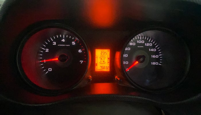 2016 Mahindra TUV300 T6, Diesel, Manual, 75,838 km, Odometer Image