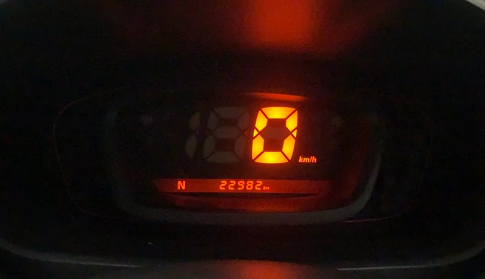 2019 Renault Kwid RXT 1.0 AMT (O), Petrol, Automatic, 23,547 km, Odometer Image