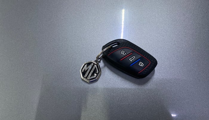 2022 MG ASTOR SHARP 1.5 MT, Petrol, Manual, 62,976 km, Key Close Up