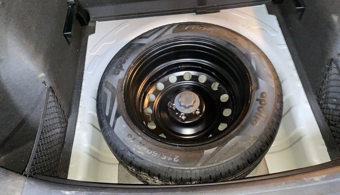 2022 MG ASTOR SHARP 1.5 MT, Petrol, Manual, 62,976 km, Spare Tyre