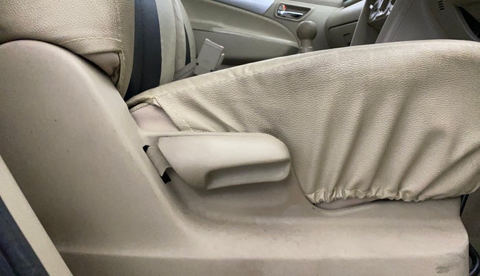 2016 Maruti Ertiga VXI, Petrol, Manual, 25,159 km, Driver Side Adjustment Panel