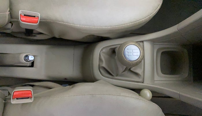 2016 Maruti Ertiga VXI, Petrol, Manual, 25,159 km, Gear Lever