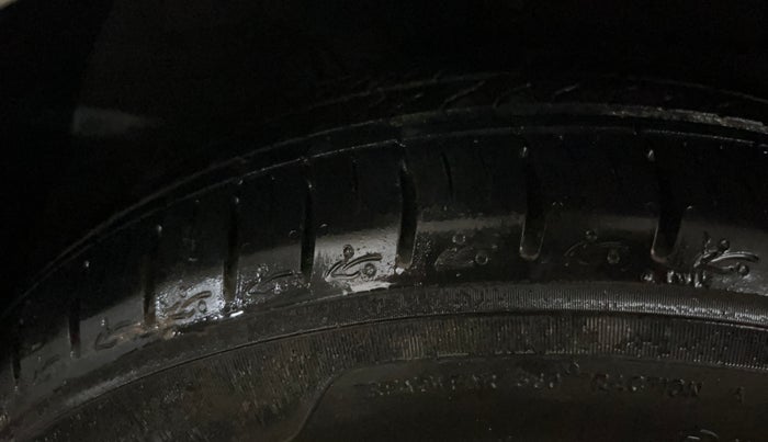 2024 Hyundai GRAND I10 NIOS SPORTZ 1.2 KAPPA VTVT, Petrol, Manual, 4,586 km, Right Front Tyre Tread