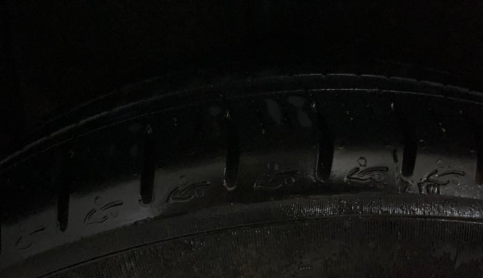 2024 Hyundai GRAND I10 NIOS SPORTZ 1.2 KAPPA VTVT, Petrol, Manual, 4,586 km, Right Rear Tyre Tread