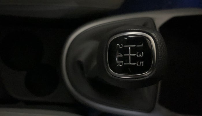 2024 Hyundai GRAND I10 NIOS SPORTZ 1.2 KAPPA VTVT, Petrol, Manual, 4,586 km, Gear Lever