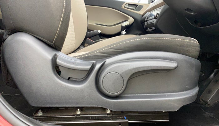 2016 Hyundai Elite i20 ASTA 1.2, Petrol, Manual, 28,159 km, Driver Side Adjustment Panel