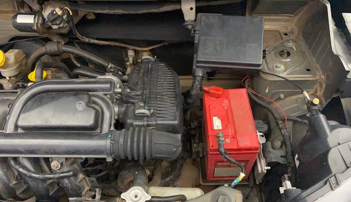 2016 Renault Kwid RXT 0.8 (O), Petrol, Manual, 91,411 km, Engine View - Left