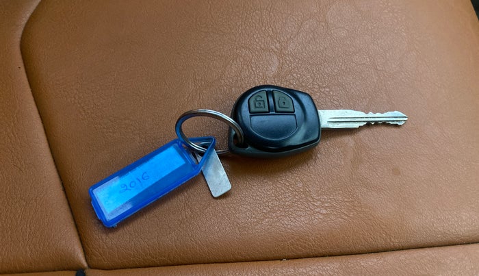 2016 Maruti Ertiga VXI AT, Petrol, Automatic, 81,140 km, Key Close Up