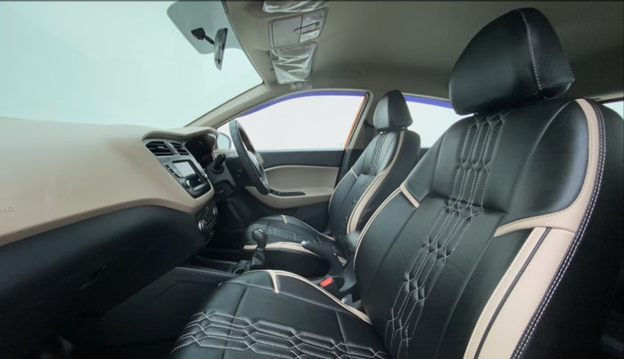 2018 Hyundai Elite i20 ASTA 1.2, Petrol, Manual, 16,801 km, Right Side Front Door Cabin