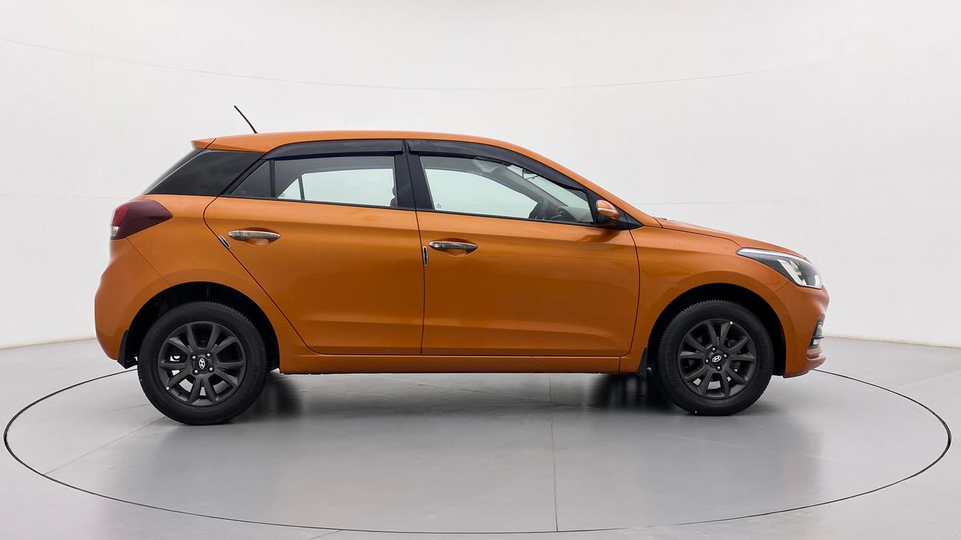 2018 Hyundai Elite i20 ASTA 1.2, Petrol, Manual, 16,801 km, Right Side View