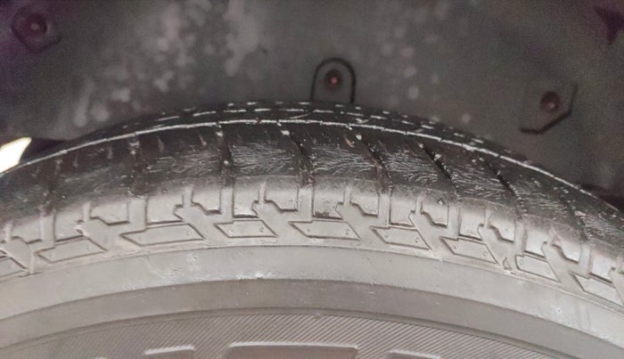 2021 Mahindra Thar LX PETROL HT 4WD AT, Petrol, Automatic, 34,023 km, Right Rear Tyre Tread