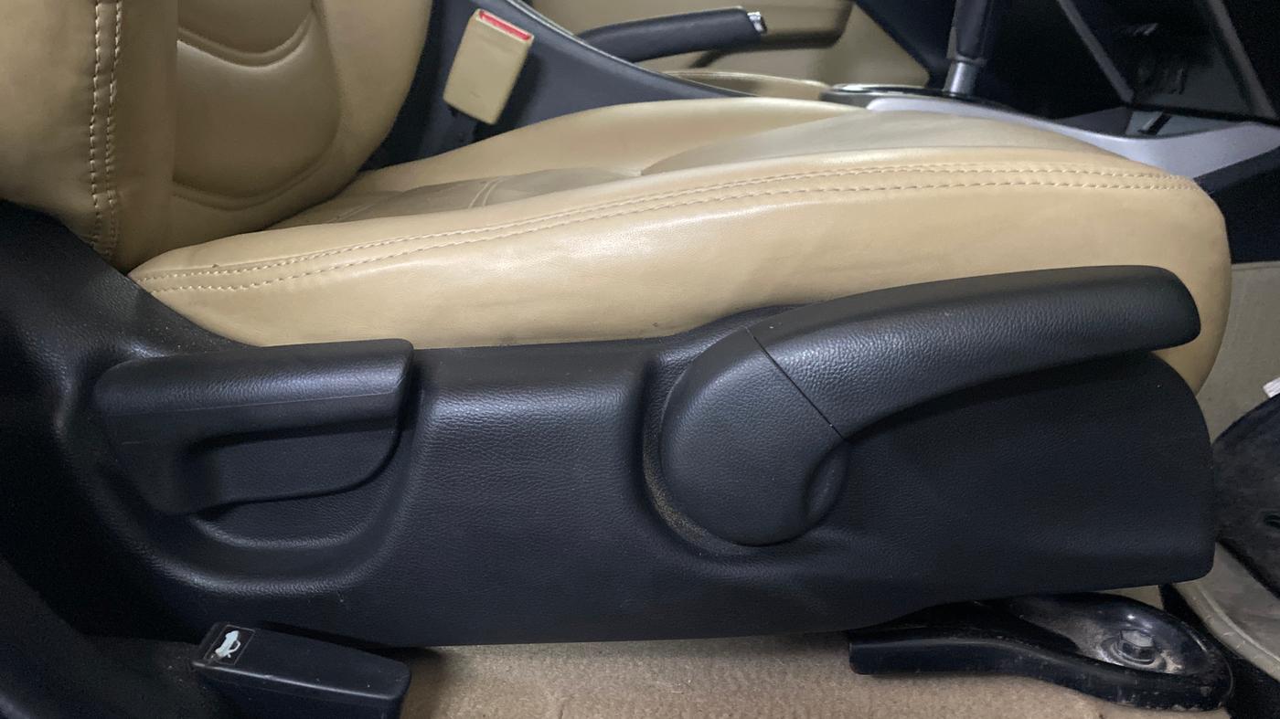 2017 Honda City 1.5L I-VTEC ZX CVT, Petrol, Automatic, 37,519 km, Driver Side Adjustment Panel