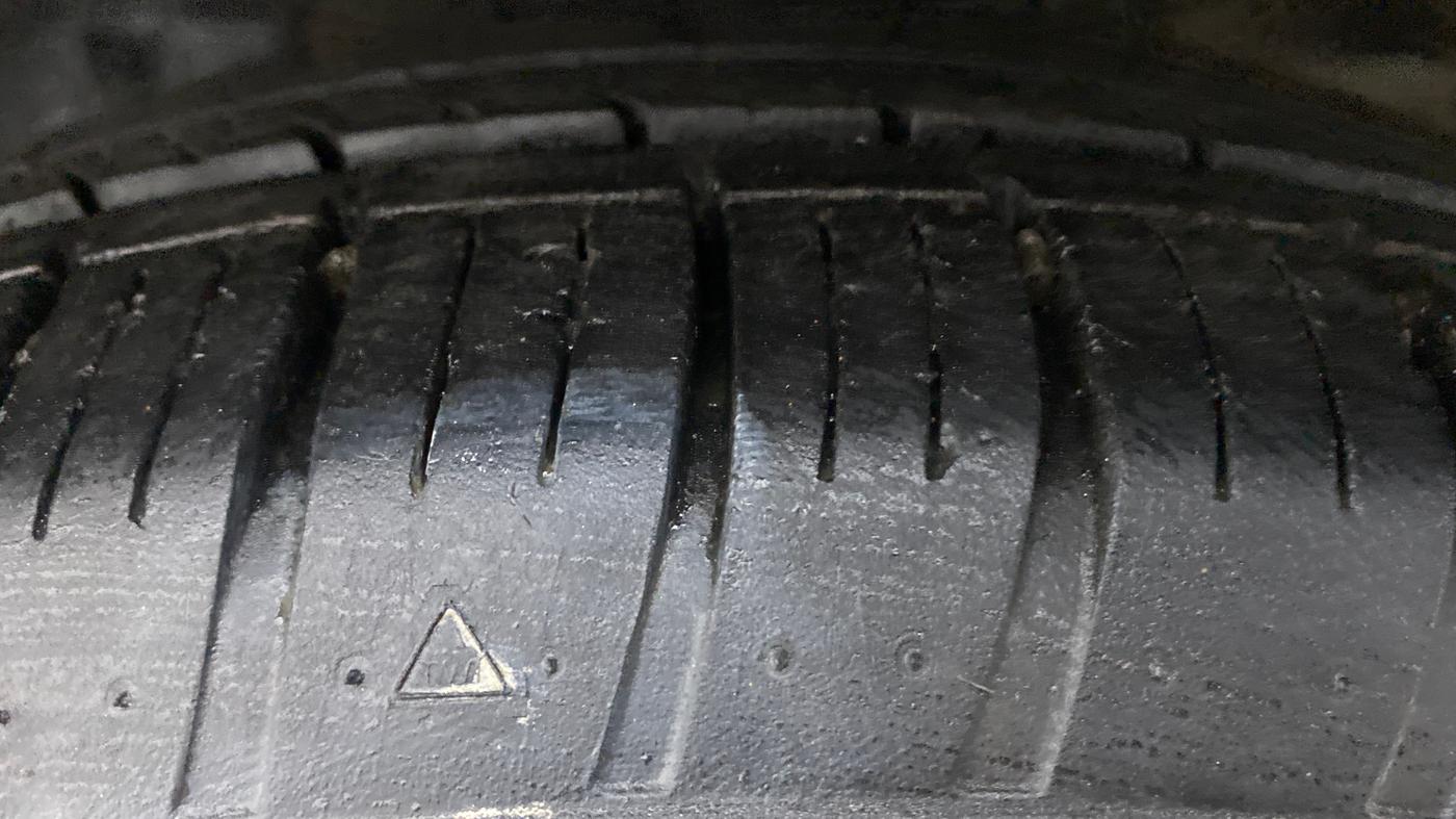 2019 Ford Figo Aspire 1.2 Trend+ Petrol, Petrol, Manual, 20,835 km, Left Front Tyre Tread