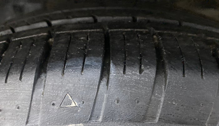 2019 Ford Figo Aspire 1.2 Trend+ Petrol, Petrol, Manual, 20,835 km, Left Front Tyre Tread