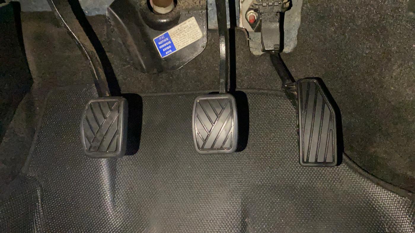 2018 Maruti Swift VXI, Petrol, Manual, 37,239 km, Pedals