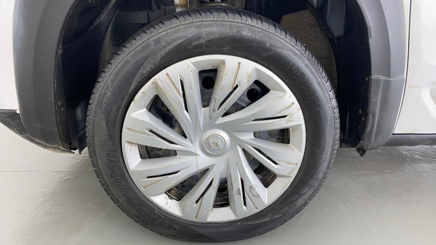 2021 Renault Kiger RXL EASY R 1.0 L, Petrol, Automatic, 41,984 km, Left Front Wheel