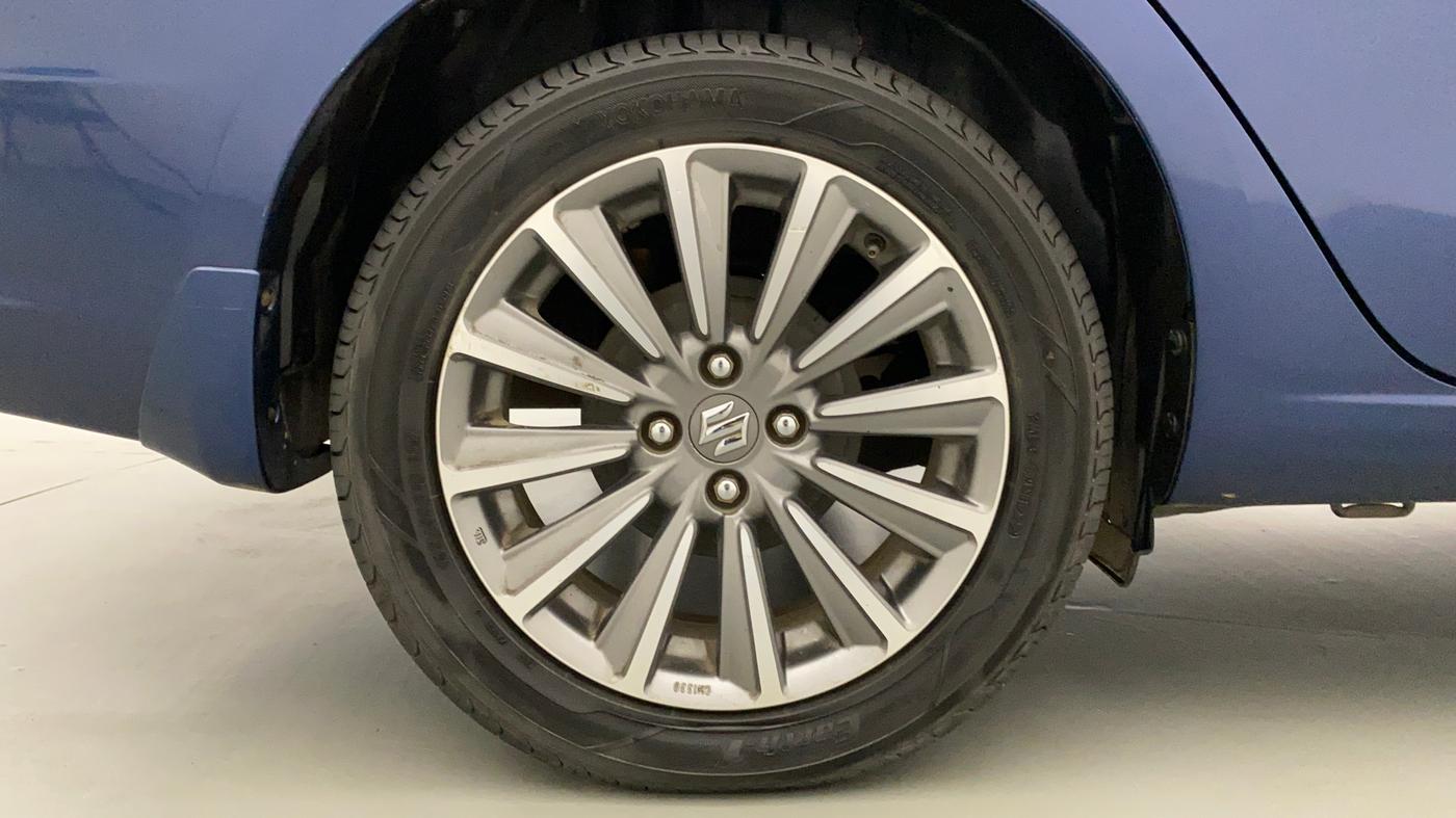 2018 Maruti Ciaz ALPHA  AT 1.5 SHVS PETROL, Petrol, Automatic, 82,654 km, Right Rear Wheel