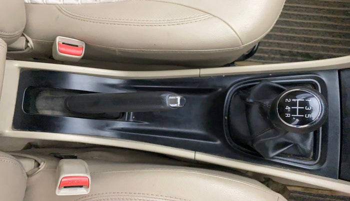 2016 Maruti Ciaz VXI, Petrol, Manual, 71,279 km, Gear Lever