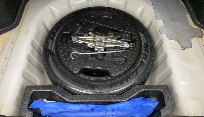 2016 Maruti Ciaz VXI, Petrol, Manual, 71,279 km, Spare Tyre