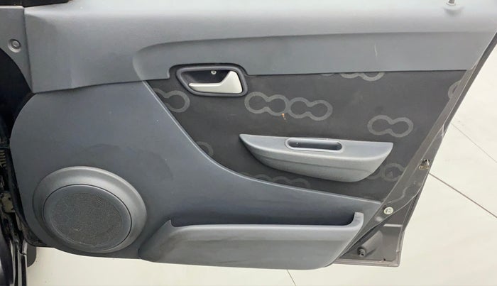 2014 Maruti Alto 800 VXI, Petrol, Manual, 29,368 km, Driver Side Door Panels Control