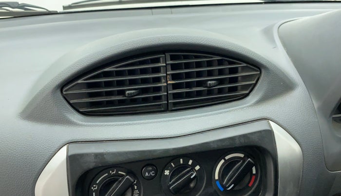 2014 Maruti Alto 800 VXI, Petrol, Manual, 29,368 km, Dashboard - Minor scratches