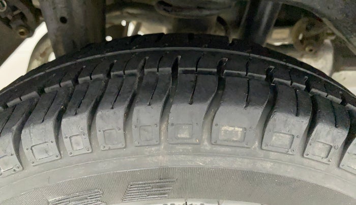 2014 Maruti Alto 800 VXI, Petrol, Manual, 29,368 km, Right Rear Tyre Tread
