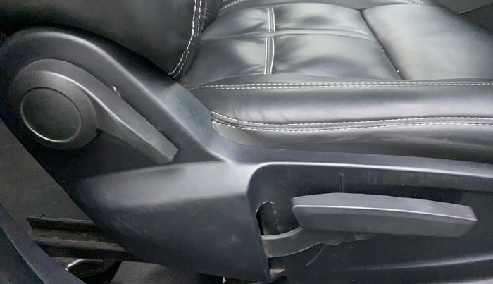 2021 Tata PUNCH CREATIVE  1.2 RTN DUAL TONE, Petrol, Manual, 21,586 km, Driver Side Adjustment Panel
