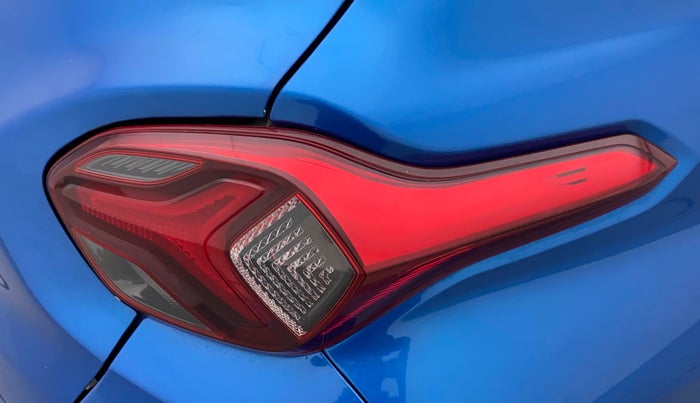 2021 Tata PUNCH CREATIVE  1.2 RTN DUAL TONE, Petrol, Manual, 21,586 km, Right tail light - Minor damage