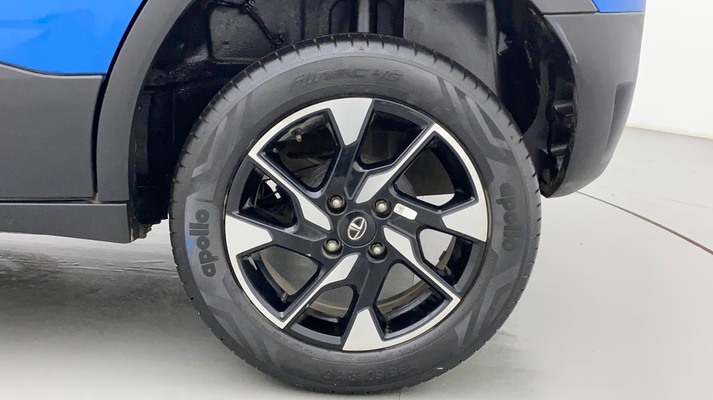 2021 Tata PUNCH CREATIVE  1.2 RTN DUAL TONE, Petrol, Manual, 21,586 km, Left Rear Wheel