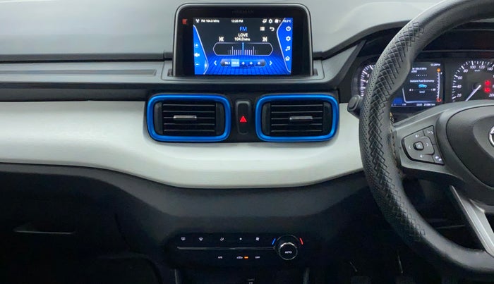 2021 Tata PUNCH CREATIVE  1.2 RTN DUAL TONE, Petrol, Manual, 21,586 km, Air Conditioner