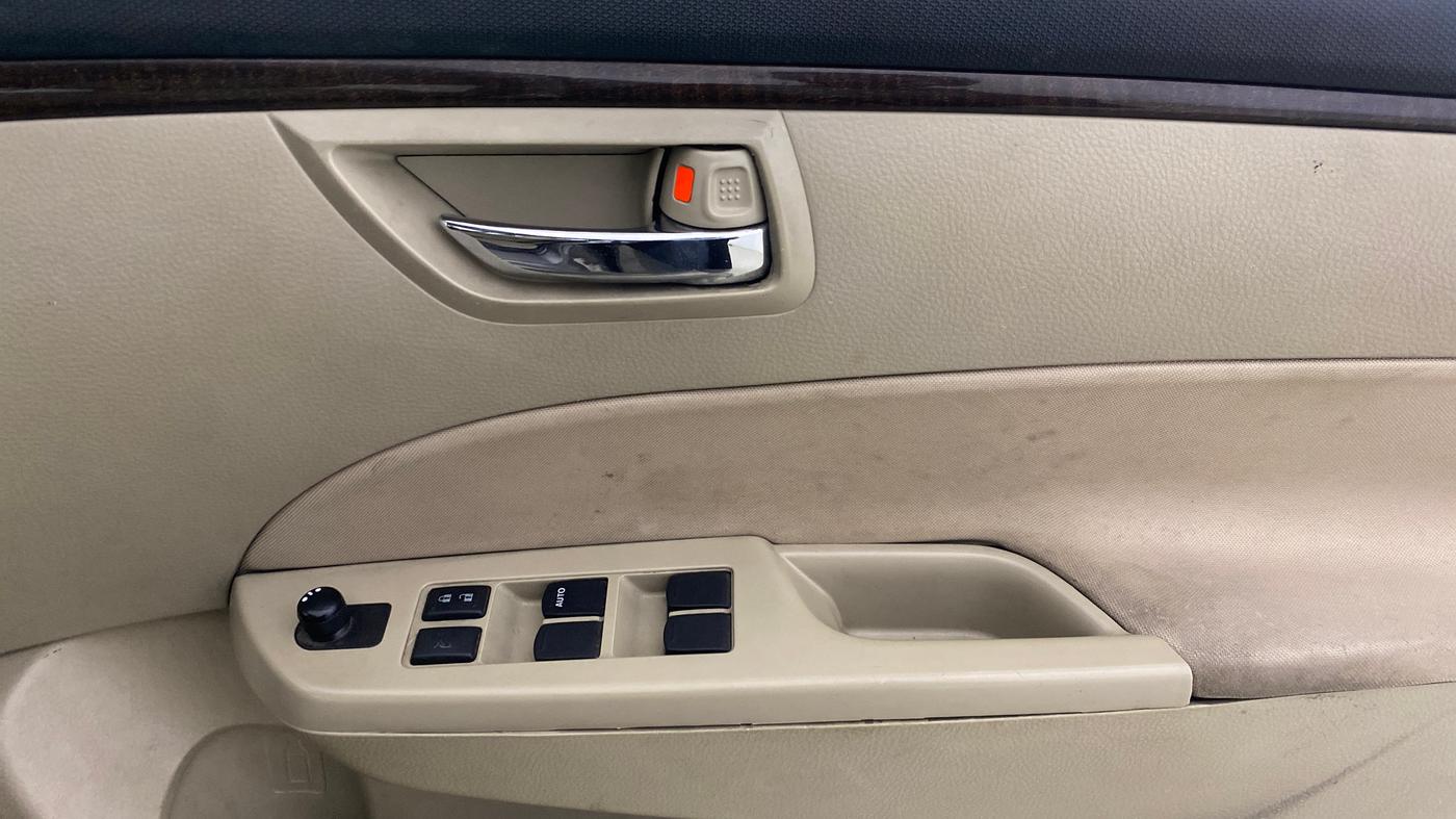 2013 Maruti Swift Dzire VXI, Petrol, Manual, 33,179 km, Driver Side Door Panels Control