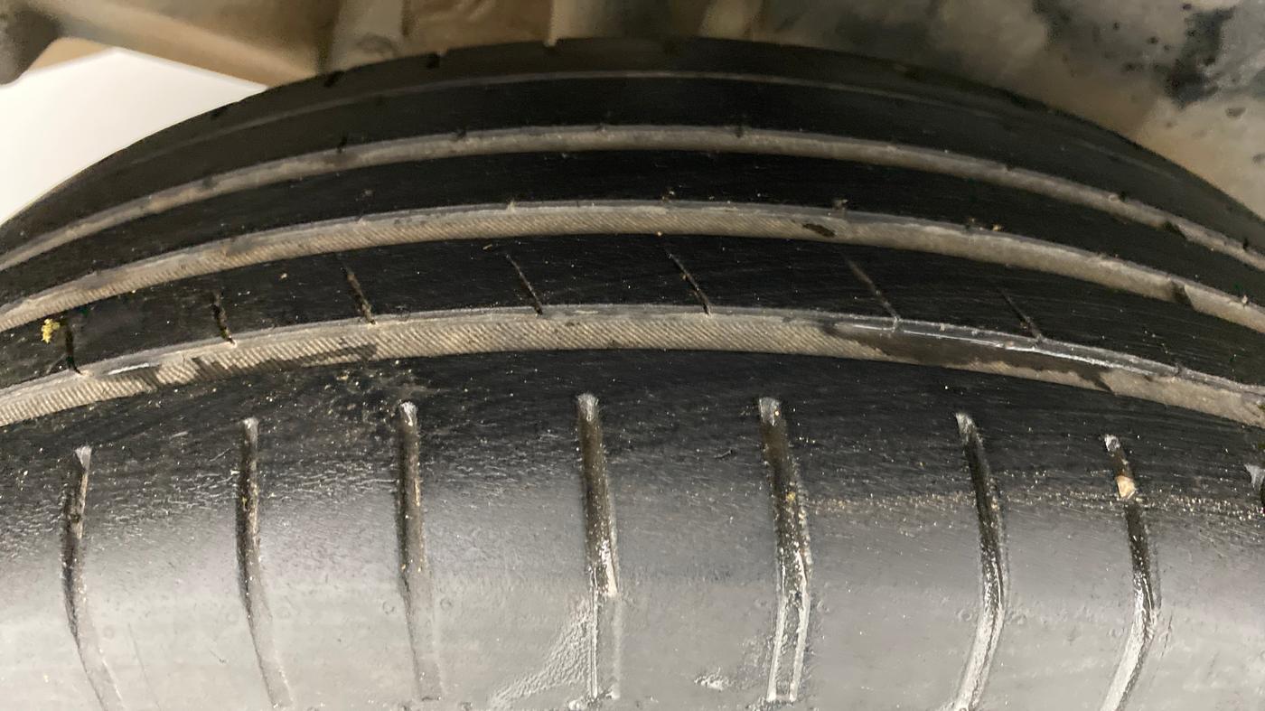 2018 Maruti Swift ZDI AMT, Diesel, Automatic, 56,697 km, Right Rear Tyre Tread