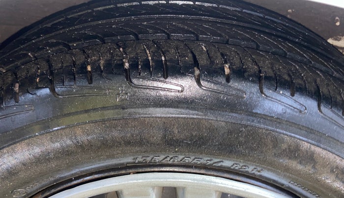2018 Tata Tiago XT PETROL, Petrol, Manual, 76,449 km, Right Rear Tyre Tread