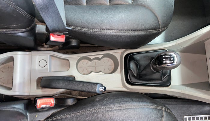 2018 Tata Tiago XT PETROL, Petrol, Manual, 76,449 km, Gear Lever