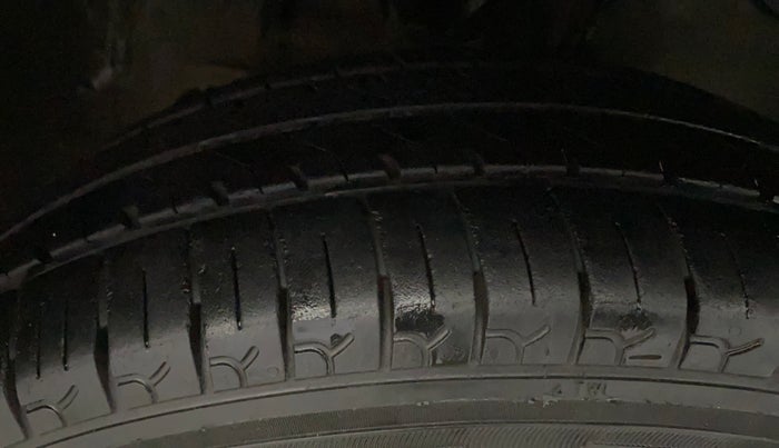 2019 Maruti Alto VXI, Petrol, Manual, 69,596 km, Right Front Tyre Tread