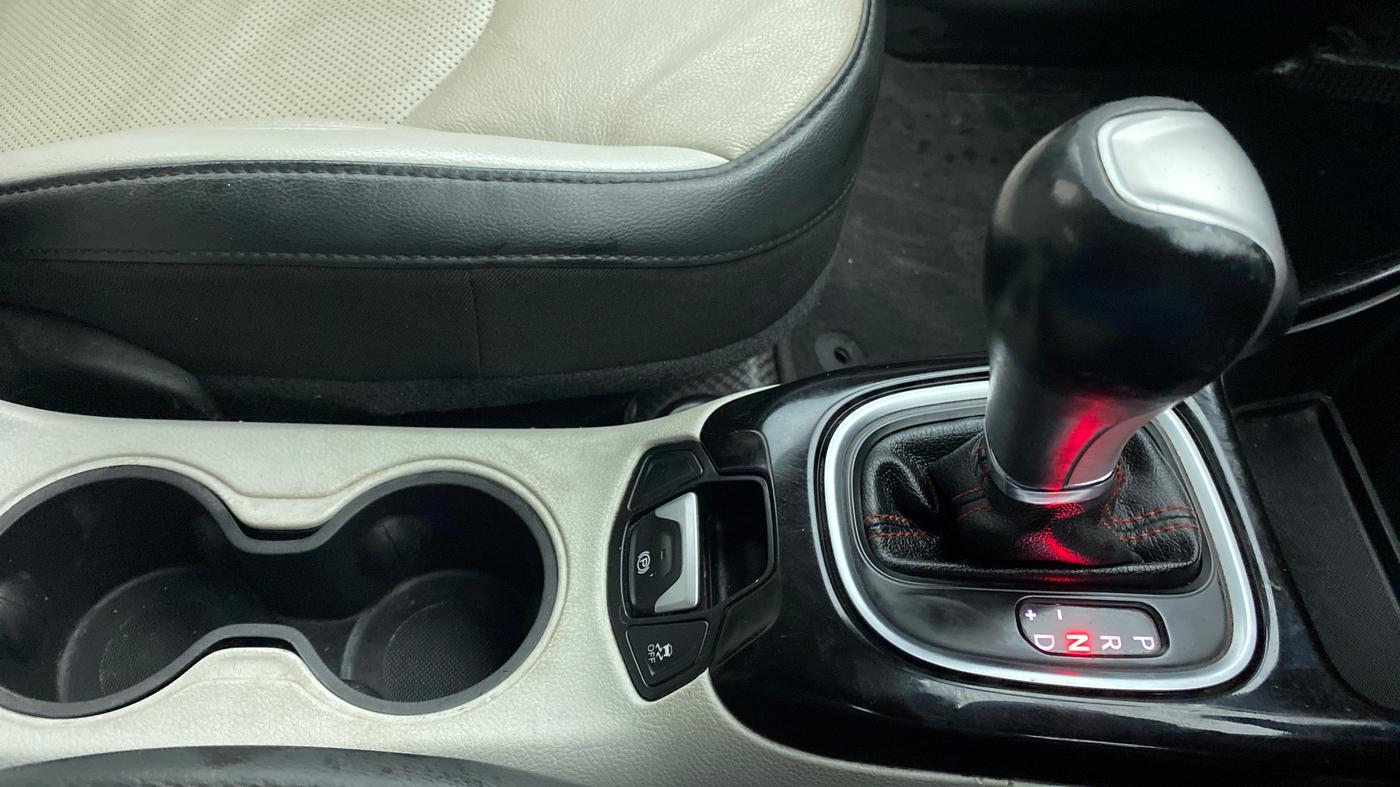 2018 Jeep Compass LIMITED 1.4 AT, Petrol, Automatic, 47,166 km, Gear Lever