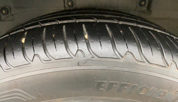 2017 Tata Hexa Varicor 400 XTA, Diesel, Automatic, 83,728 km, Left Rear Tyre Tread
