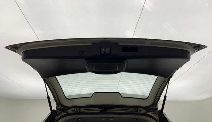 2017 Tata Hexa Varicor 400 XTA, Diesel, Automatic, 83,728 km, Boot Door Open