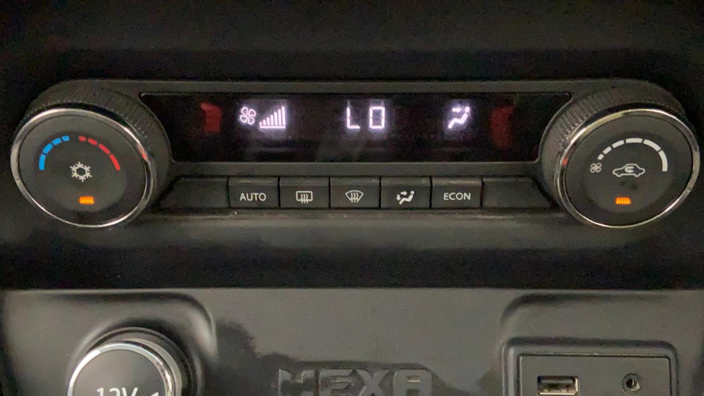 2017 Tata Hexa Varicor 400 XTA, Diesel, Automatic, 83,728 km, Automatic Climate Control