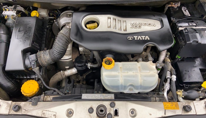 2017 Tata Hexa Varicor 400 XTA, Diesel, Automatic, 83,728 km, Open Bonet
