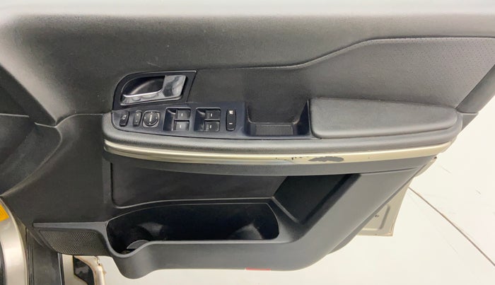 2017 Tata Hexa Varicor 400 XTA, Diesel, Automatic, 83,728 km, Driver Side Door Panels Control